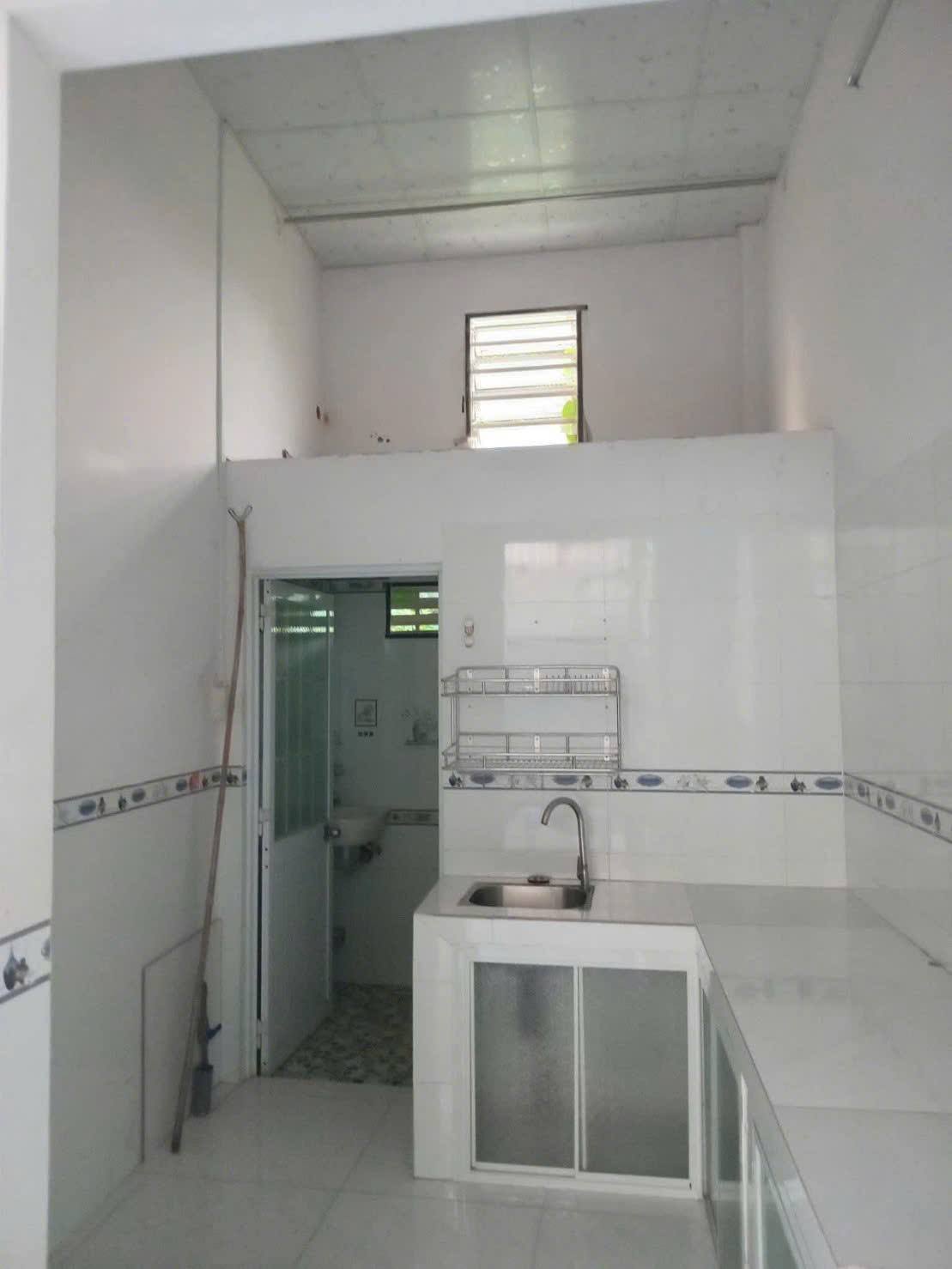 Cho thuê nhà Cấp 4 Hẻm Trần Hưng Đạo, Bình Khánh, Long Xuyên, An Giang.